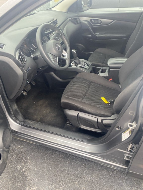 2020 Nissan Rogue Image 8