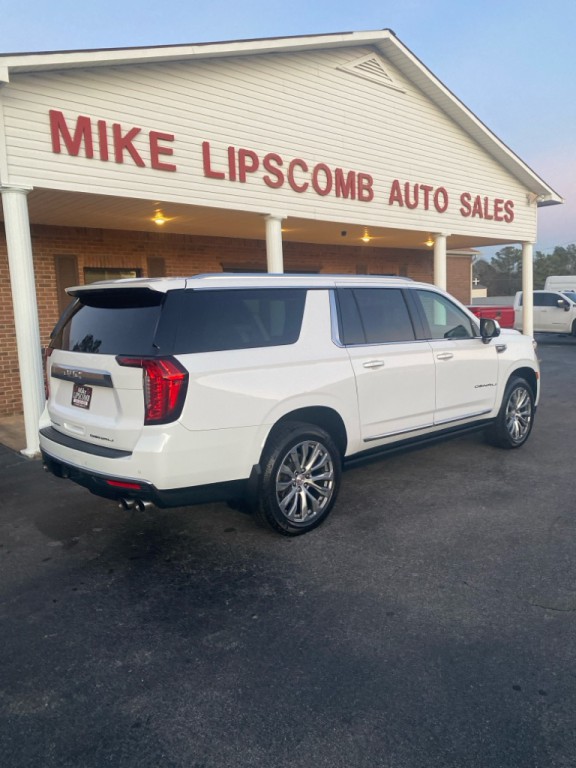 2021 GMC Yukon Image 4