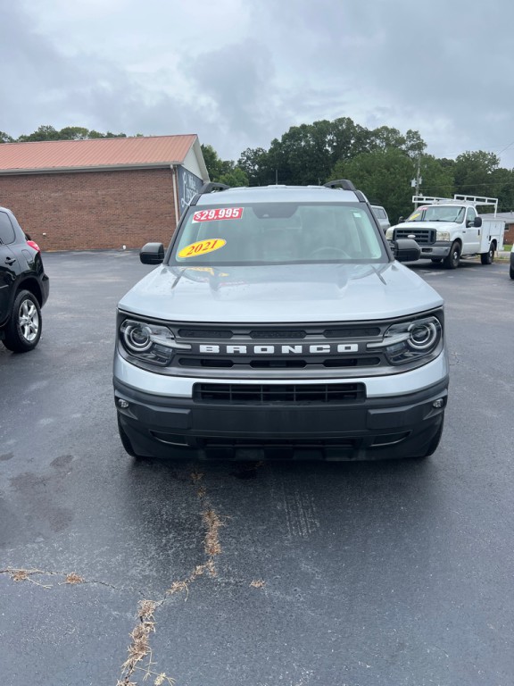 2021 Ford Bronco Image 1