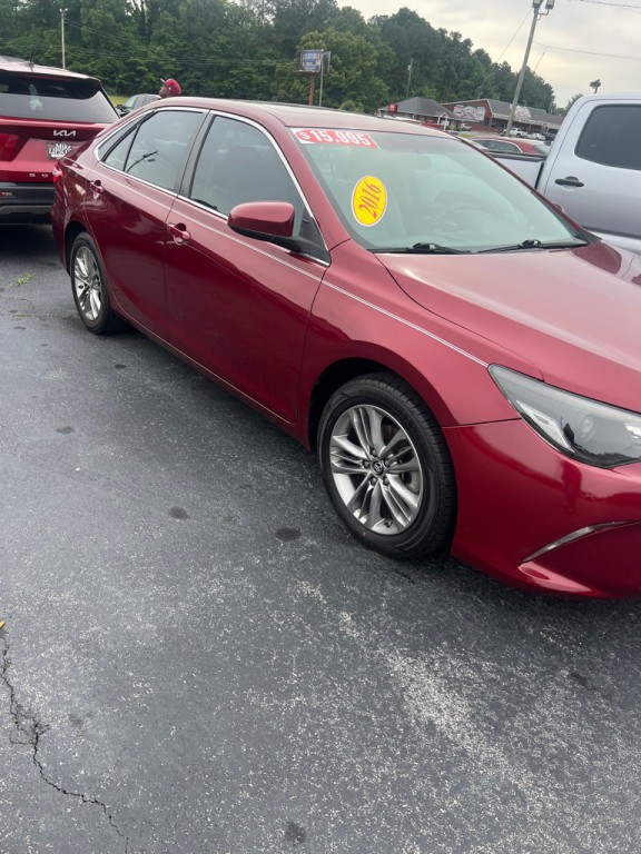 2016 Toyota Camry Image 3