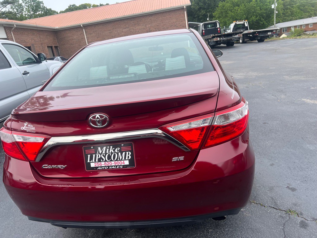 2016 Toyota Camry Image 4