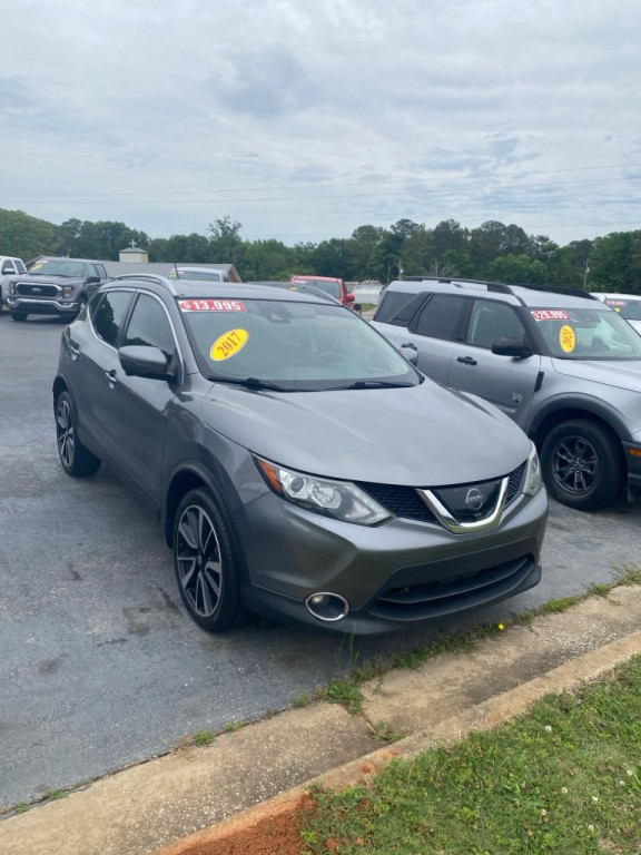 2017 Nissan Rogue Image 3