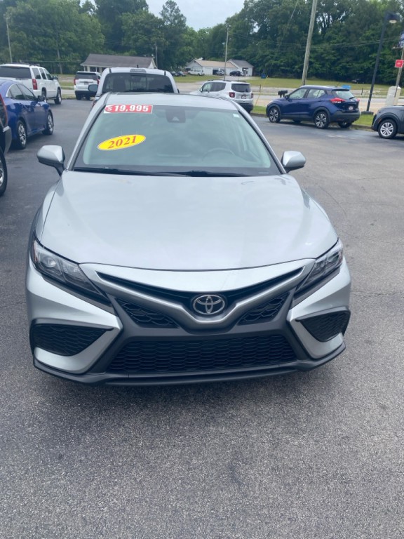 2021 Toyota Camry Image 2