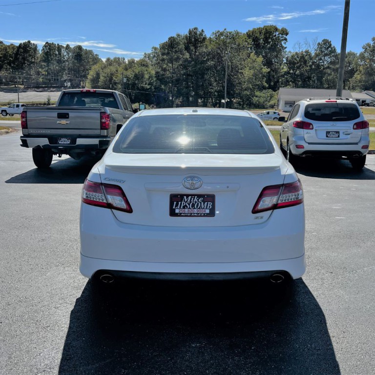 2011 Toyota Camry Image 5