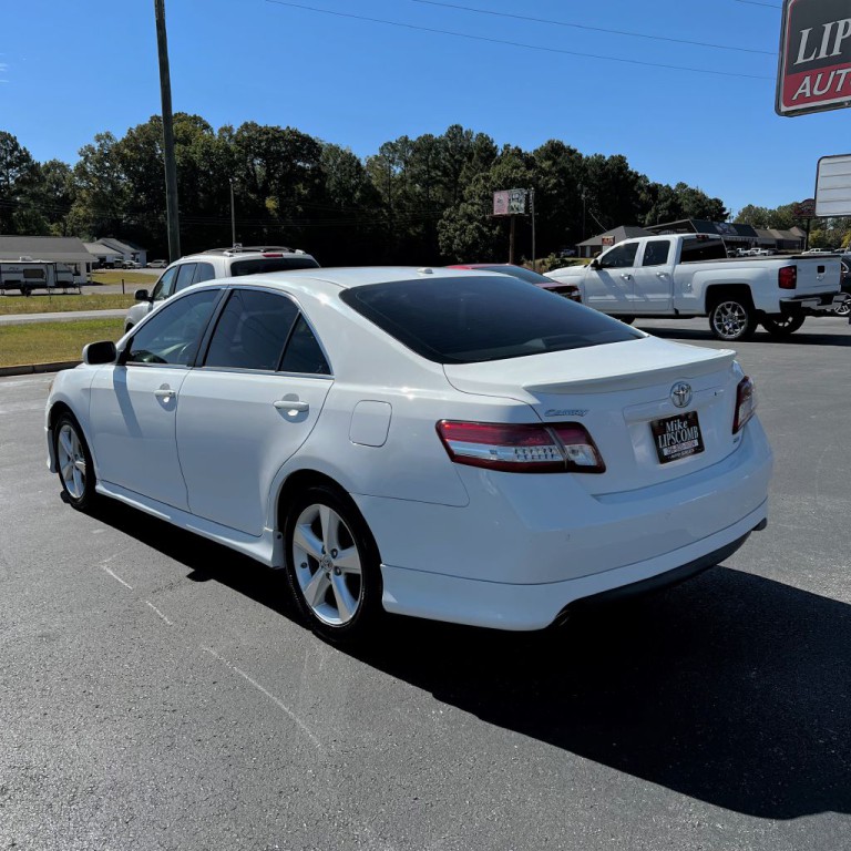 2011 Toyota Camry Image 6