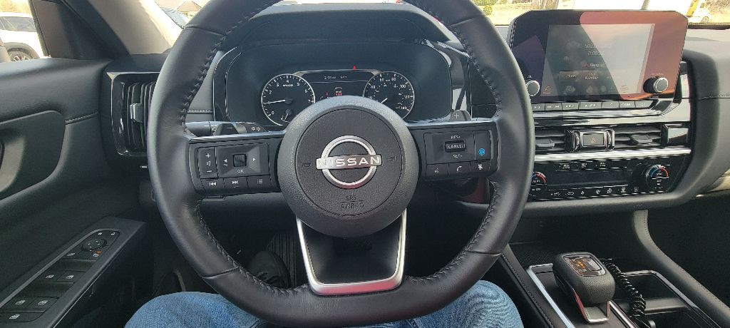 2025 Nissan Pathfinder Image 12