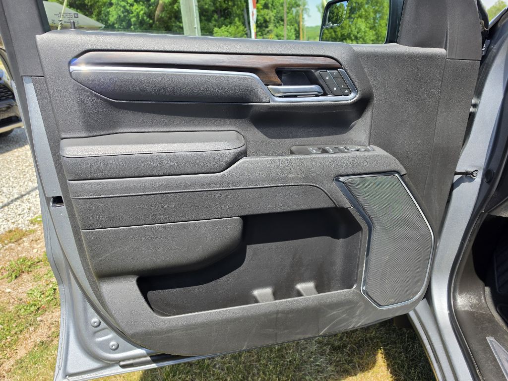 2025 GMC Sierra Image 7