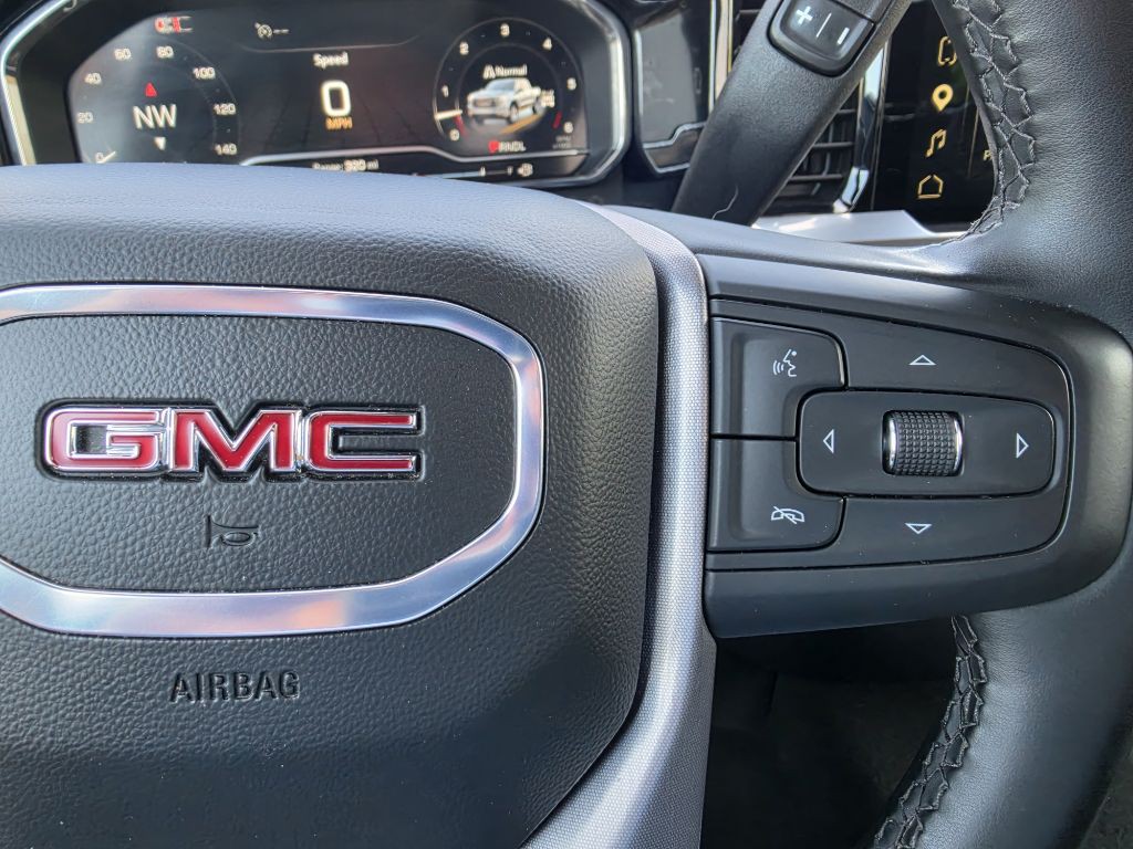 2025 GMC Sierra Image 13