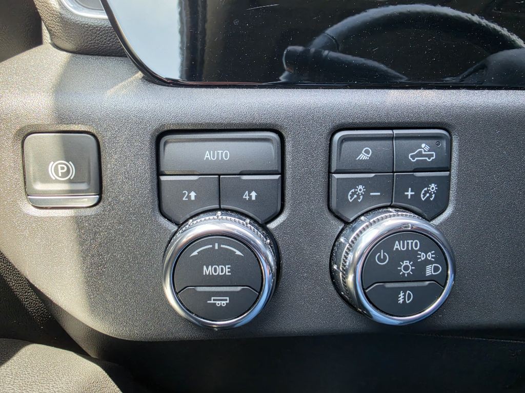 2025 GMC Sierra Image 14
