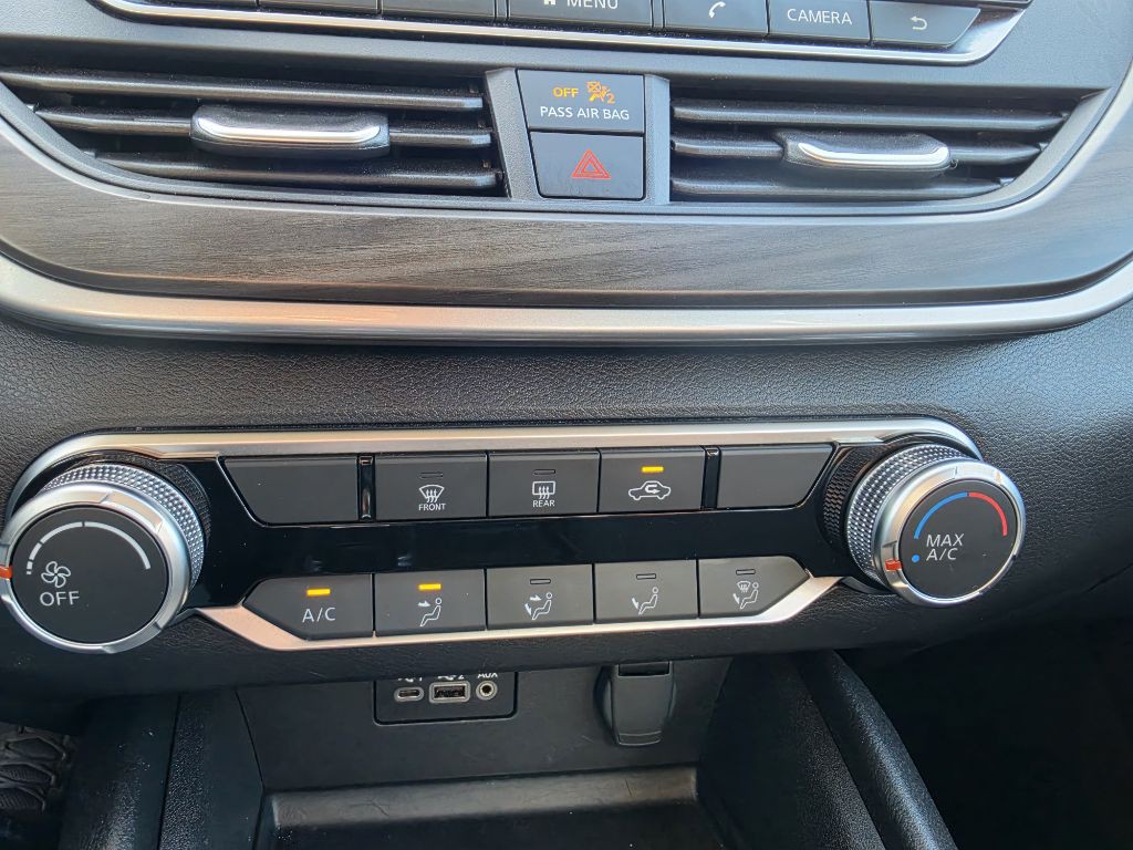 2025 Nissan Altima Image 12