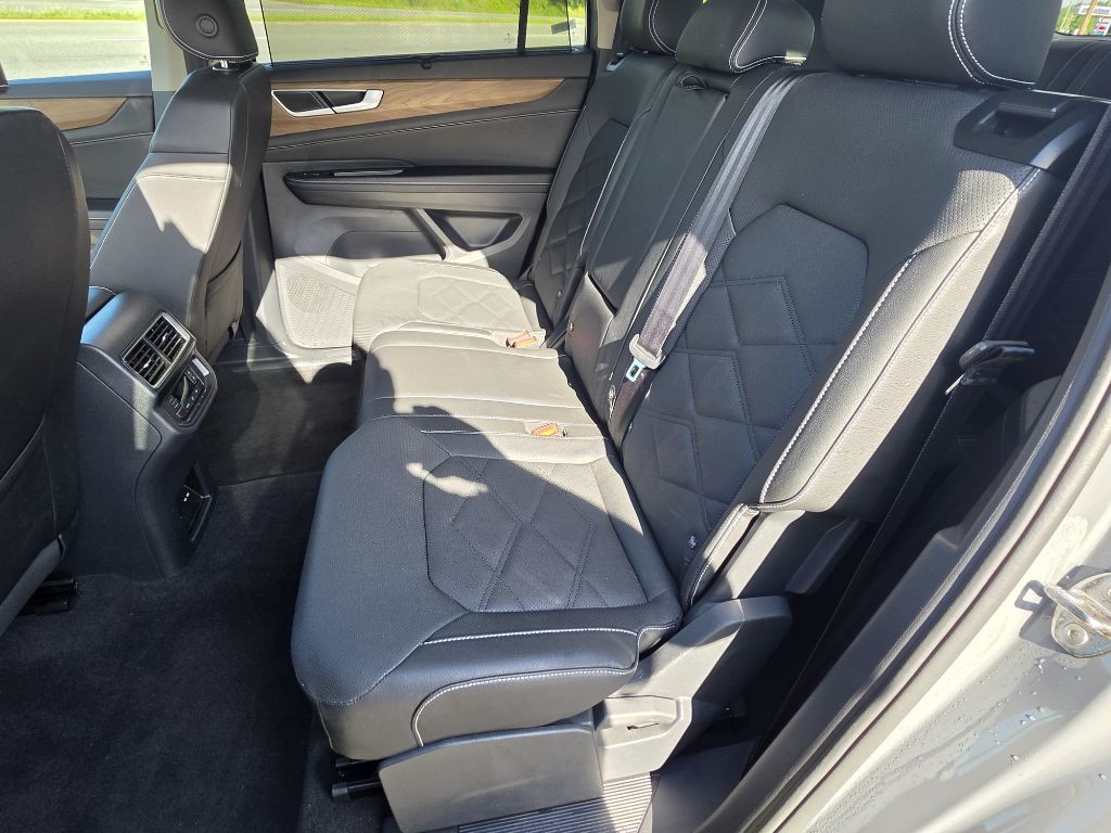 2025 Volkswagen Atlas Image 7