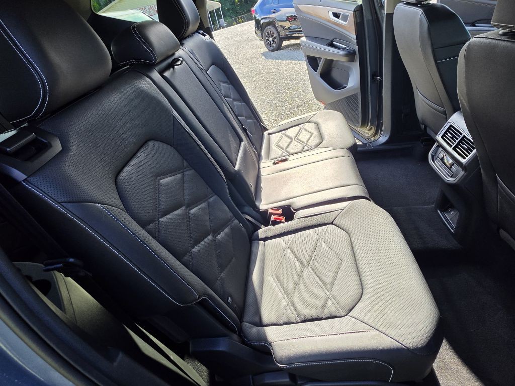 2025 Volkswagen Atlas Image 9