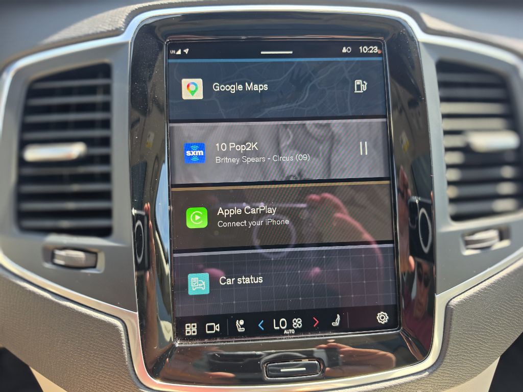 2023 Volvo XC90 Image 16