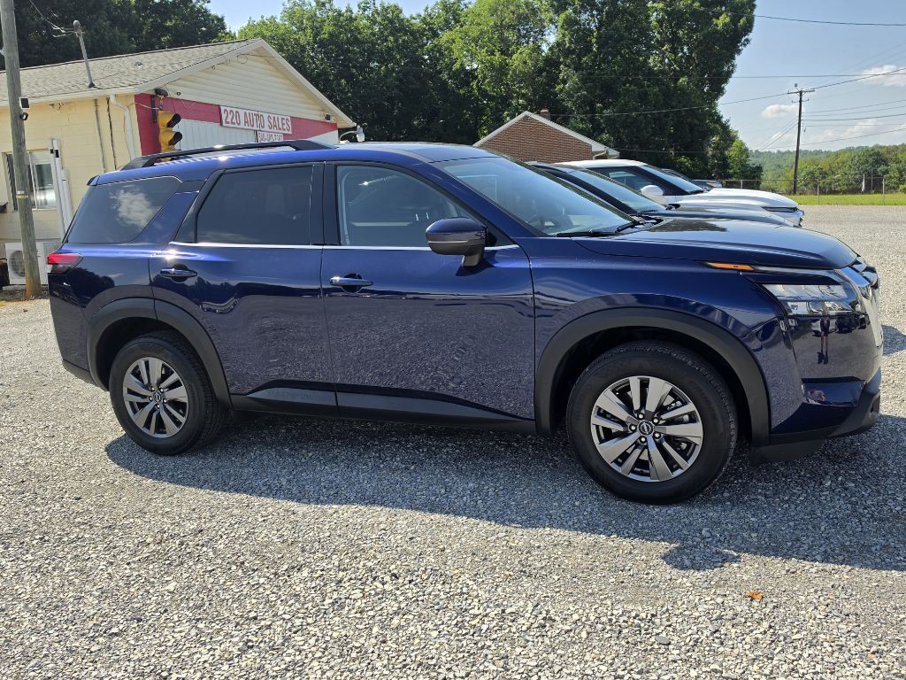 2025 Nissan Pathfinder Image 1