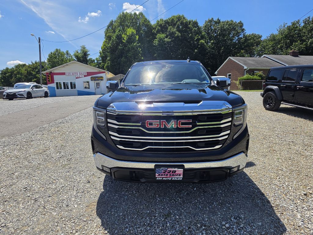 2025 GMC Sierra Image 2