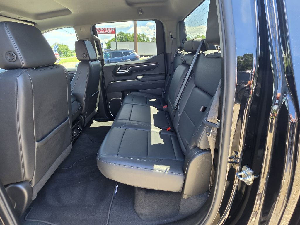 2025 GMC Sierra Image 9