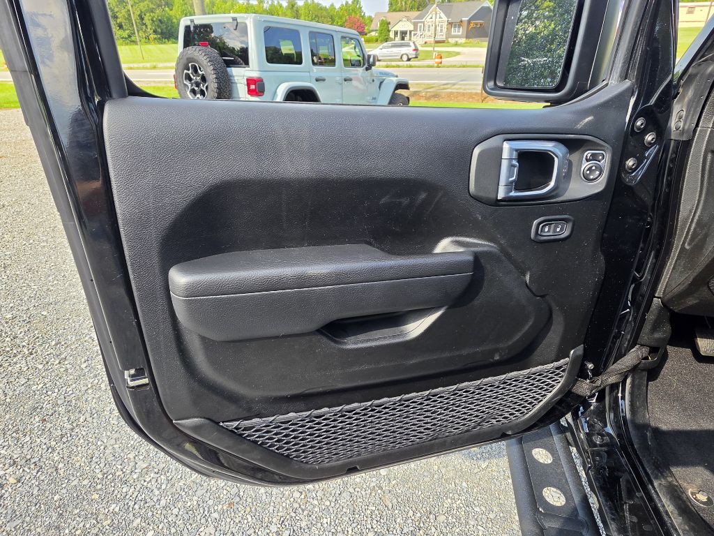 2023 Jeep Wrangler Image 7