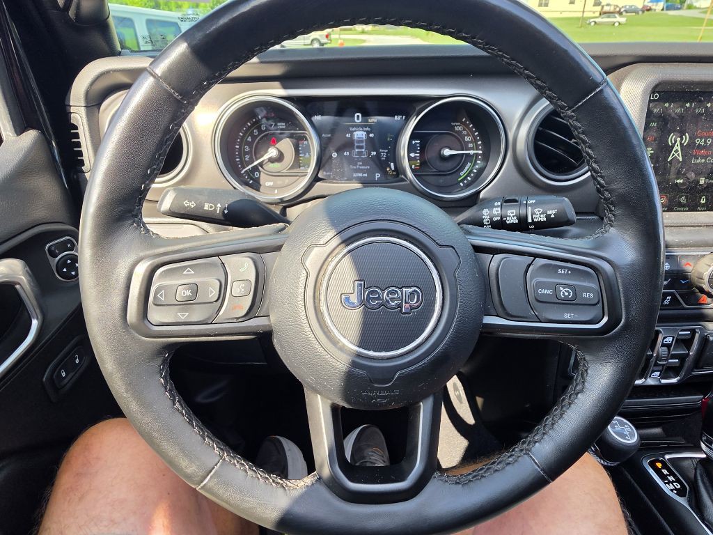 2023 Jeep Wrangler Image 13
