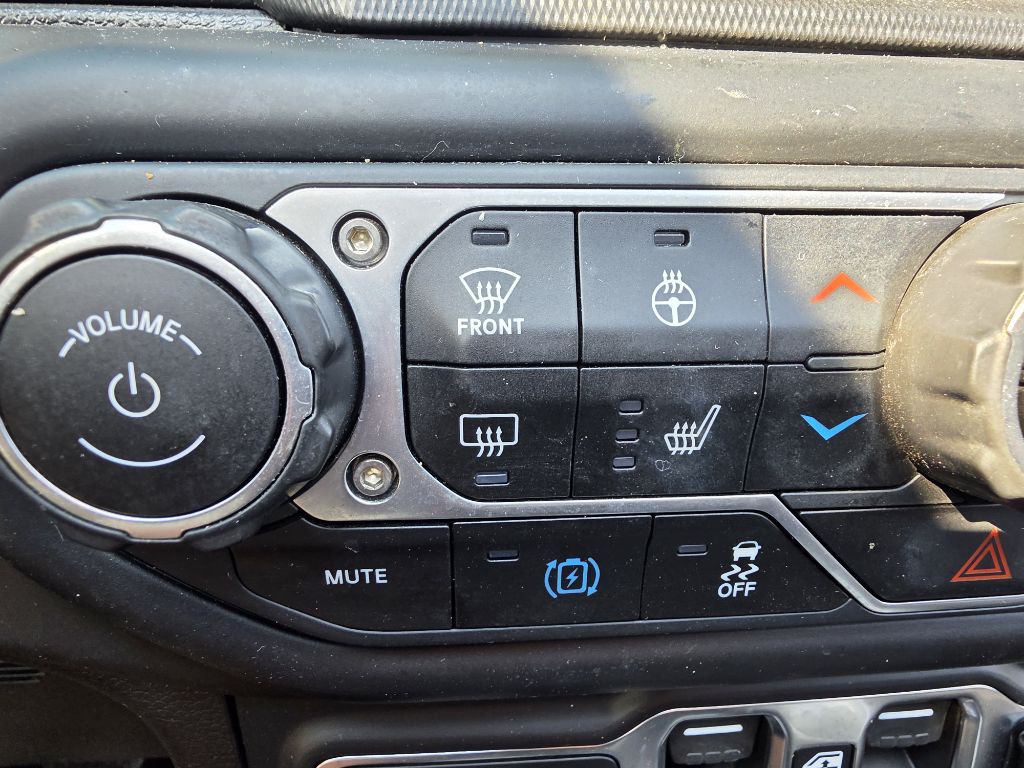 2023 Jeep Wrangler Image 18