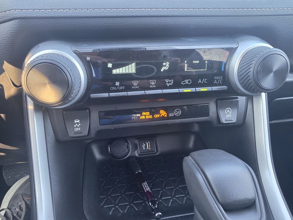 2025 Toyota Rav4 Image 12