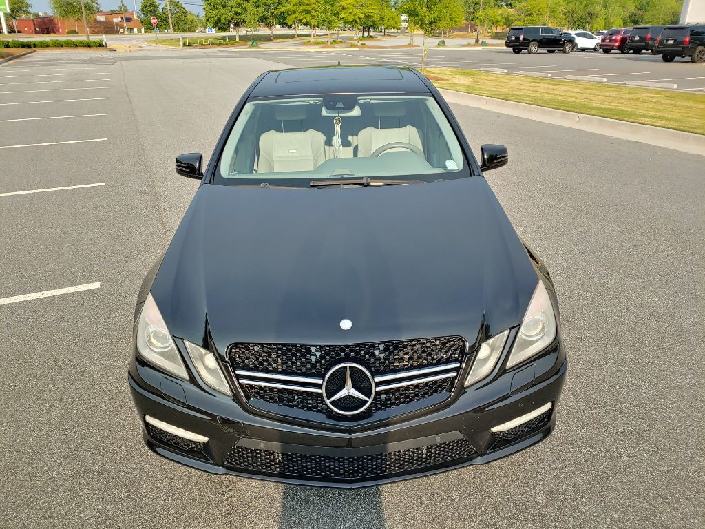 2010 Mercedes-Benz E-Class Image 4