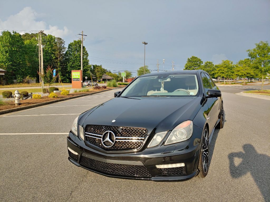 2010 Mercedes-Benz E-Class Image 6