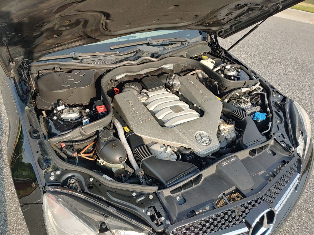 2010 Mercedes-Benz E-Class Image 10