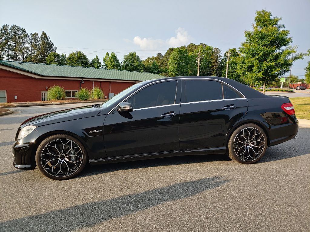 2010 Mercedes-Benz E-Class Image 25
