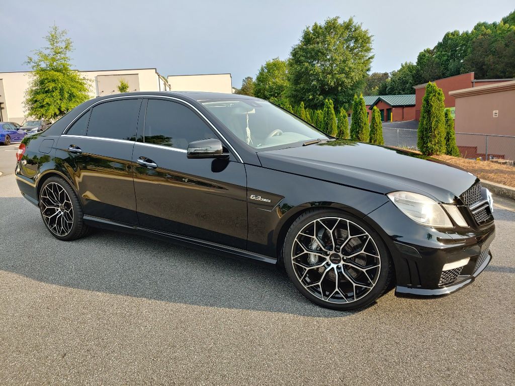 2010 Mercedes-Benz E-Class Image 32