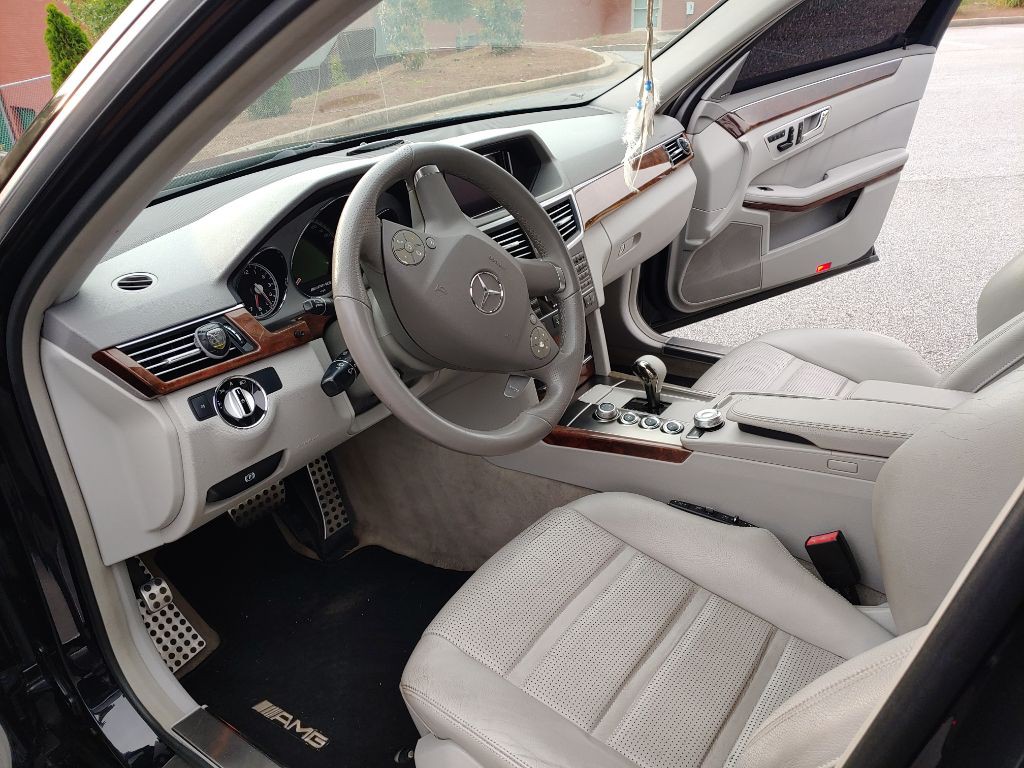 2010 Mercedes-Benz E-Class Image 51