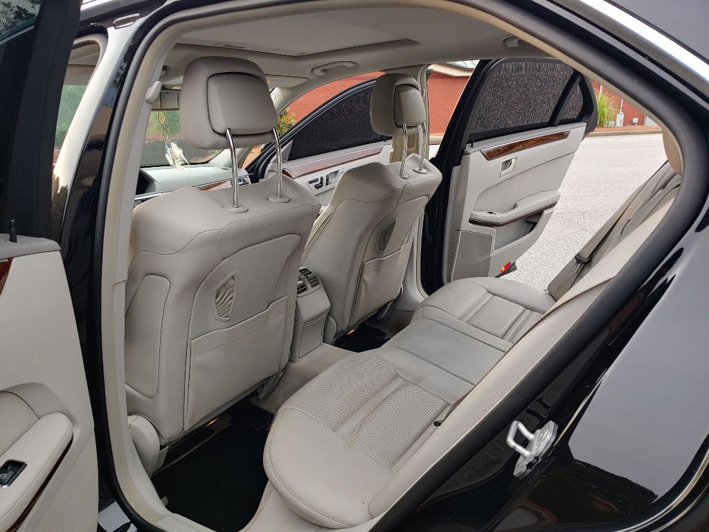 2010 Mercedes-Benz E-Class Image 55