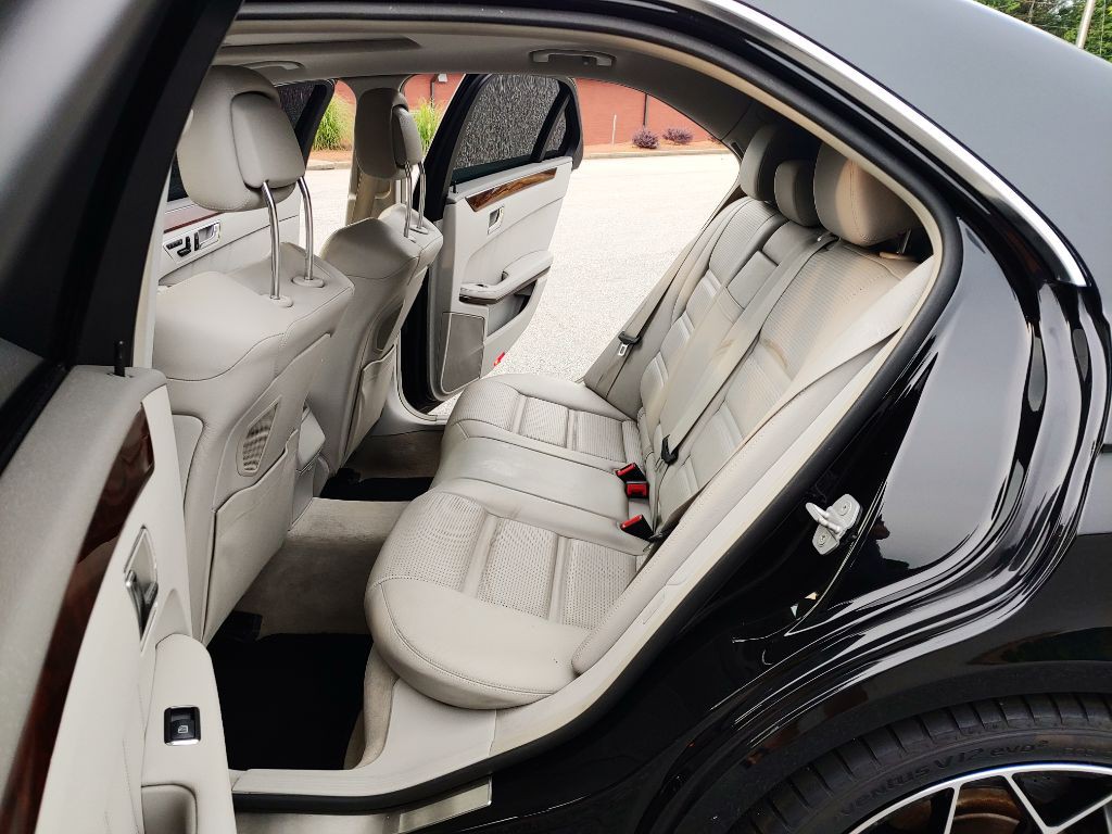 2010 Mercedes-Benz E-Class Image 56