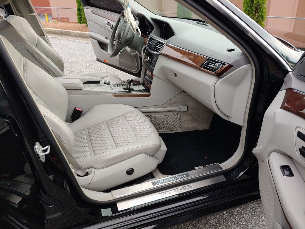 2010 Mercedes-Benz E-Class Image 58