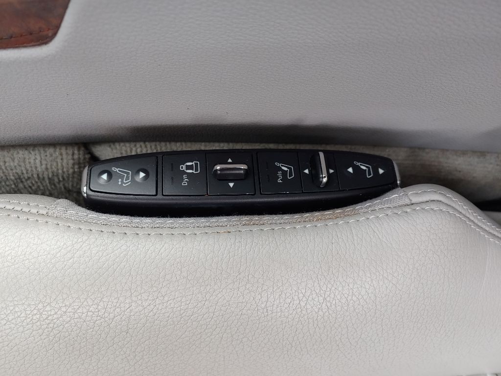 2010 Mercedes-Benz E-Class Image 73