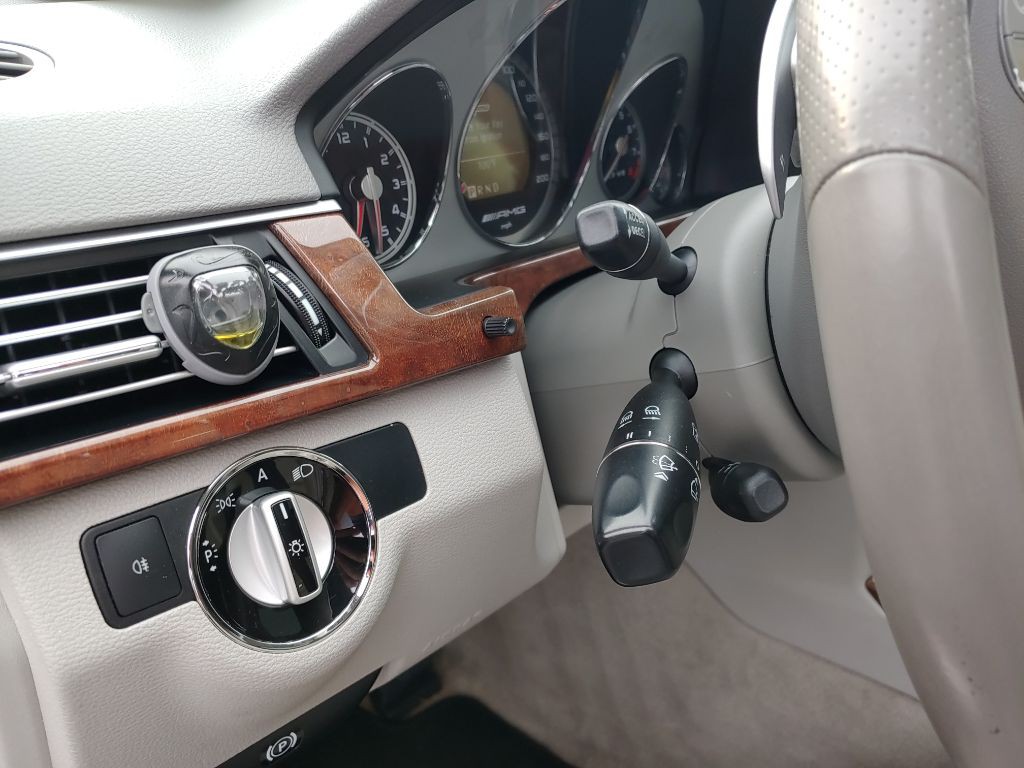 2010 Mercedes-Benz E-Class Image 75