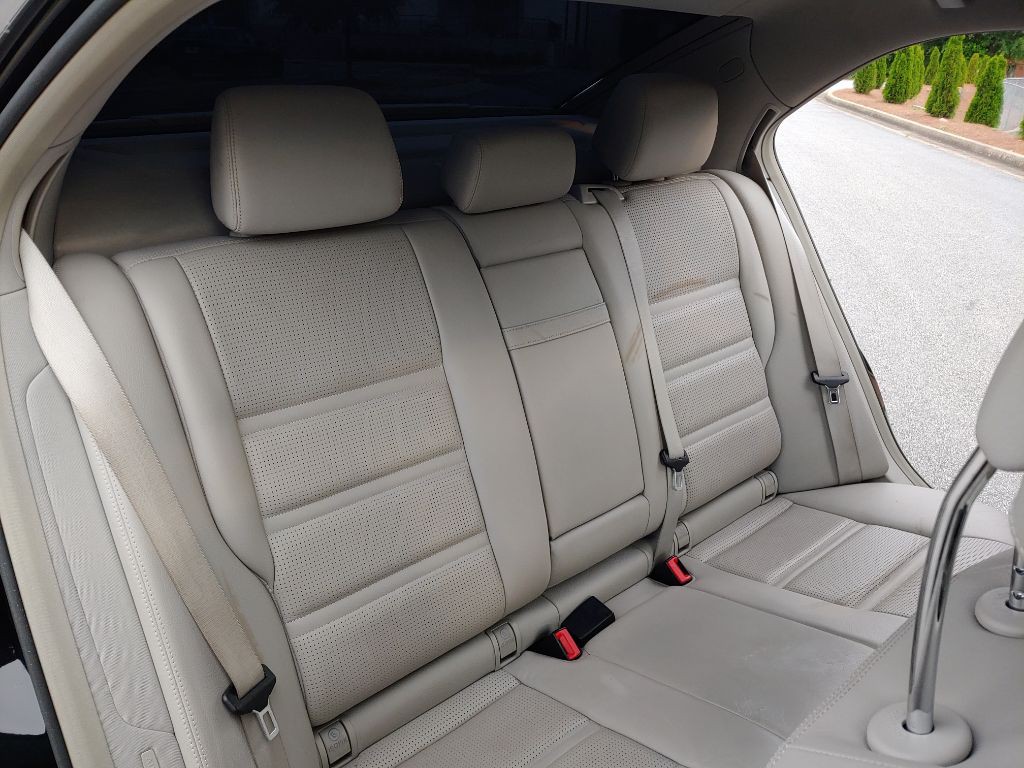 2010 Mercedes-Benz E-Class Image 85