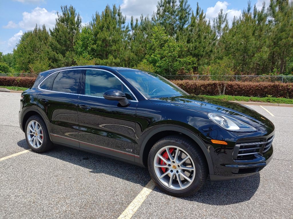 2021 Porsche Cayenne Image 2