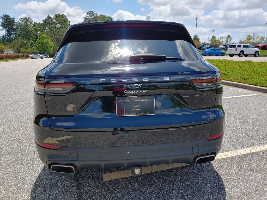 2021 Porsche Cayenne Image 10