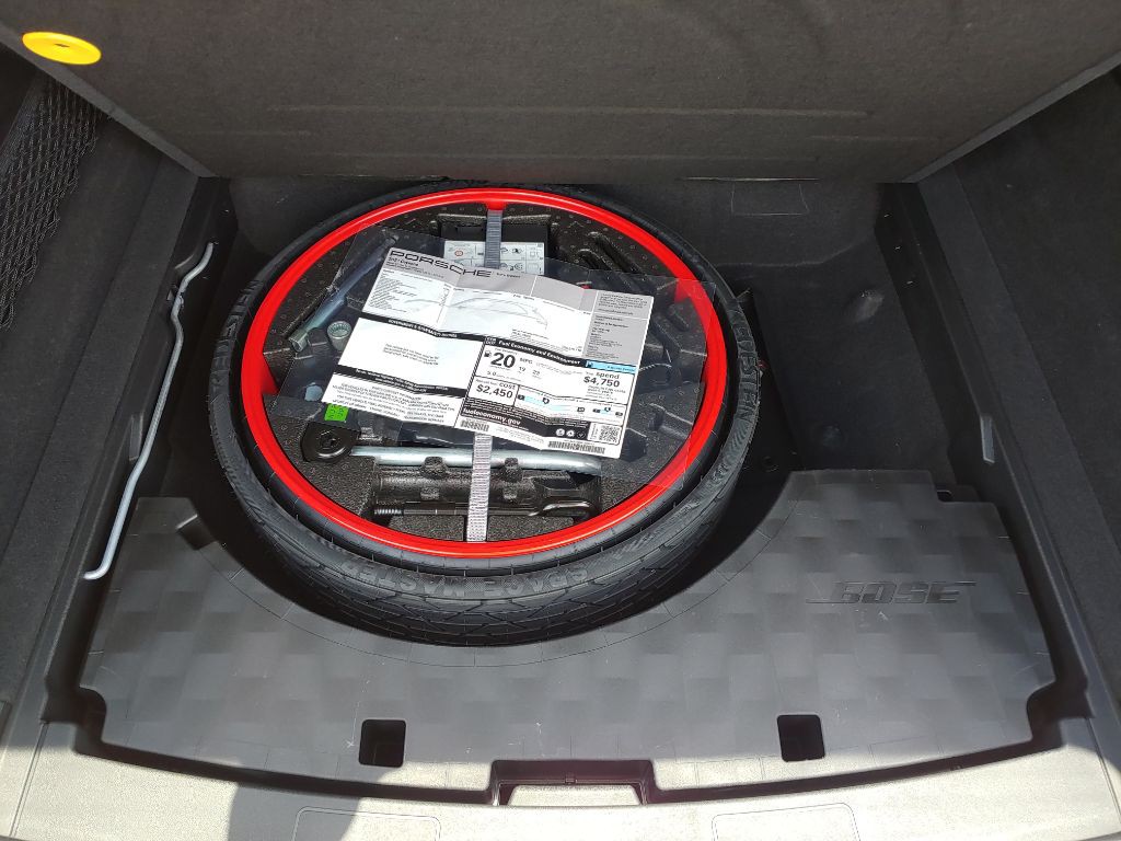 2021 Porsche Cayenne Image 25