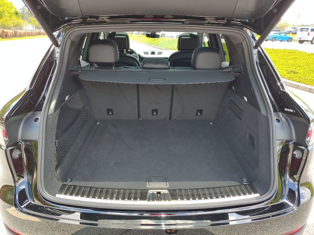 2021 Porsche Cayenne Image 26