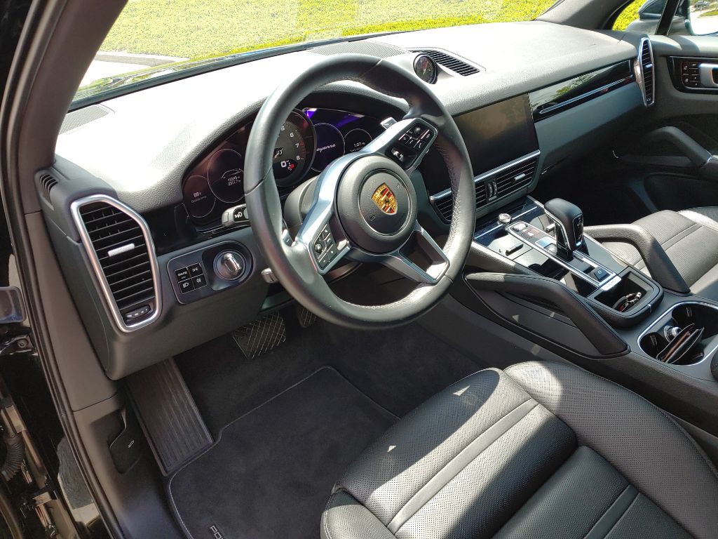 2021 Porsche Cayenne Image 32