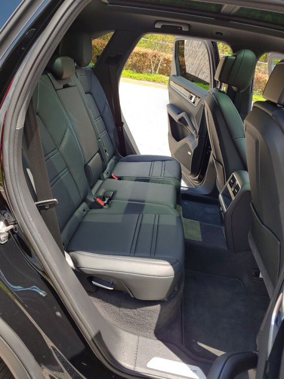 2021 Porsche Cayenne Image 47