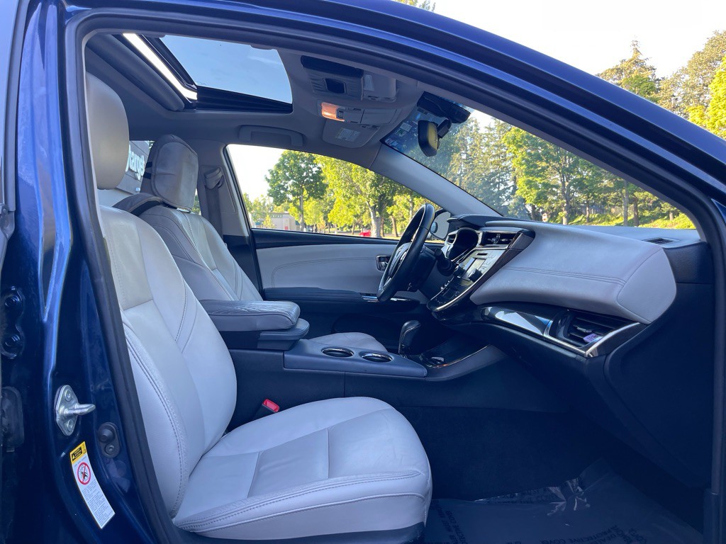 2013 Toyota Avalon Image 12