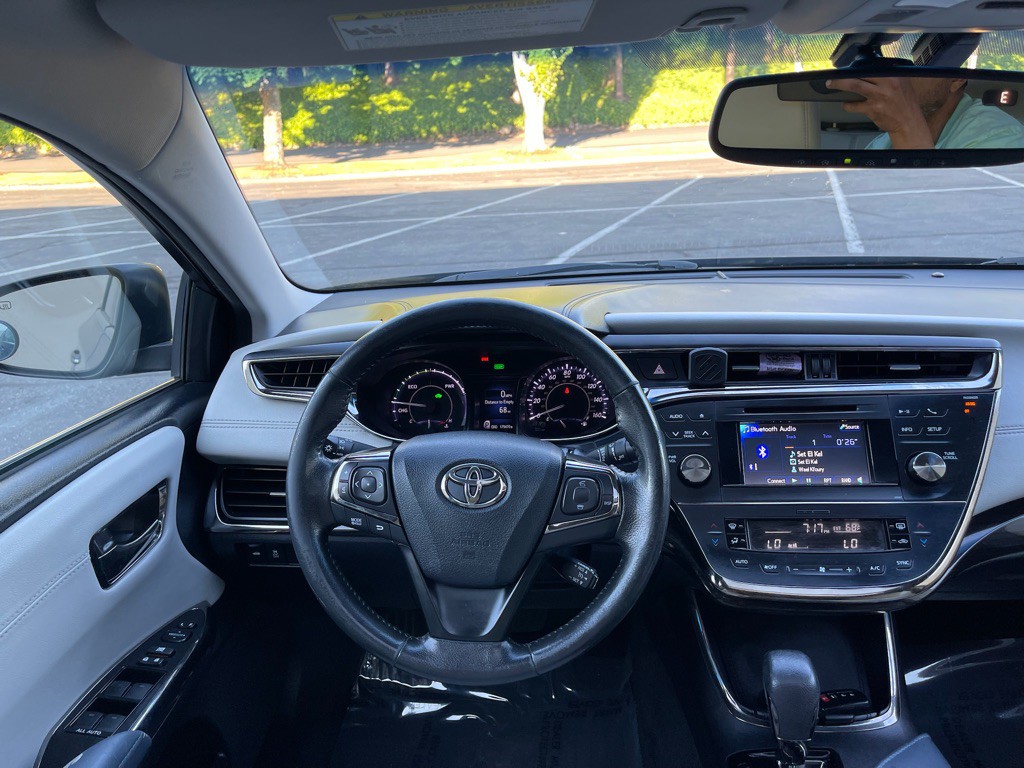 2013 Toyota Avalon Image 14