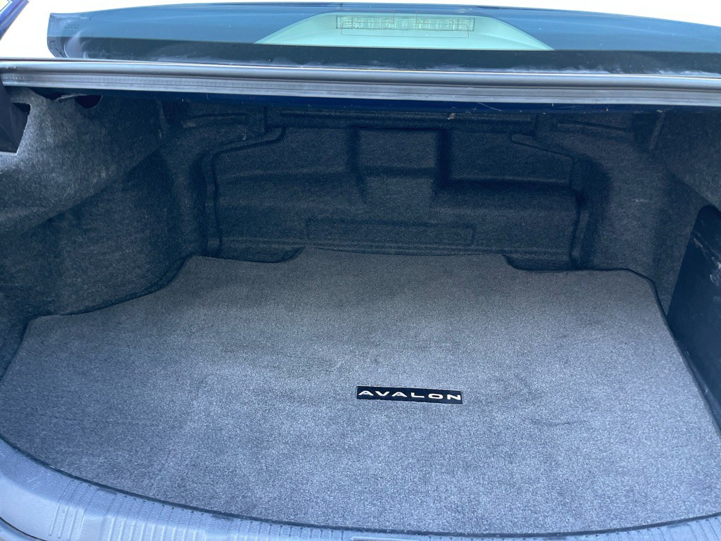 2013 Toyota Avalon Image 17