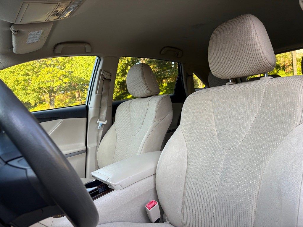 2013 Toyota Venza Image 10