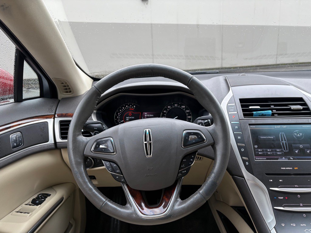 2014 Lincoln MKZ Image 15
