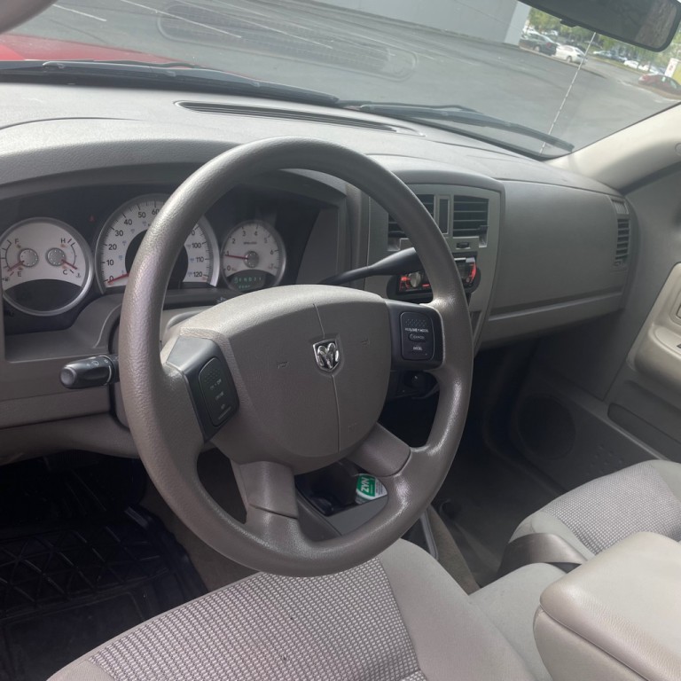 2007 Dodge Dakota Image 10