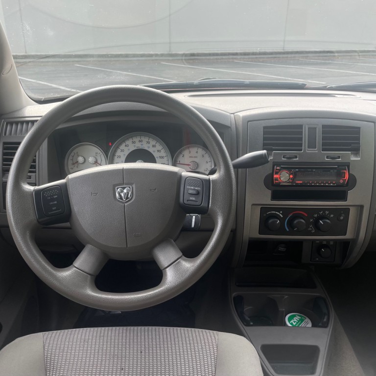 2007 Dodge Dakota Image 11