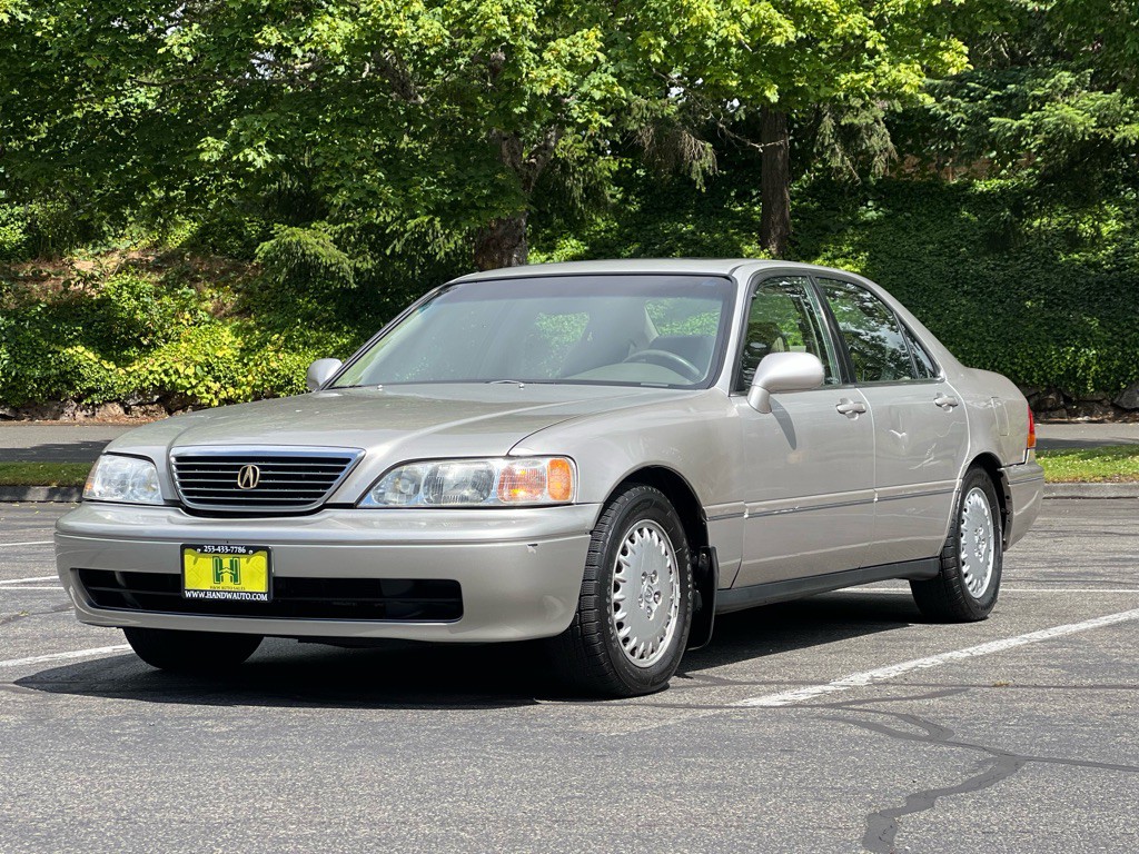1996 Acura RL Image 1